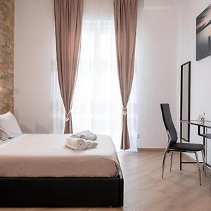 Maqueda House Apartment