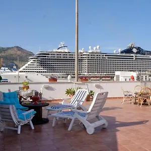 attico-con-terrazza-sul-porto.sicilyhotelsitaly.net/